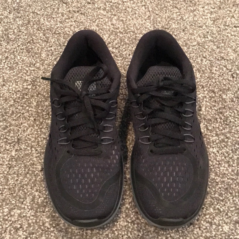 Nike black running shoes